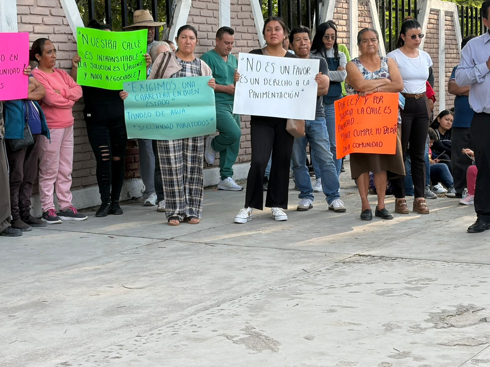 Hartazgo en Tepeji del Río ​​por falta de obras imagen destacada