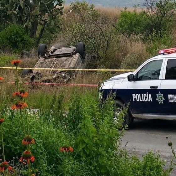 Muere una persona tras volcar su vehículo en la antigua México–Querétaro, en Tepeji imagen destacada
