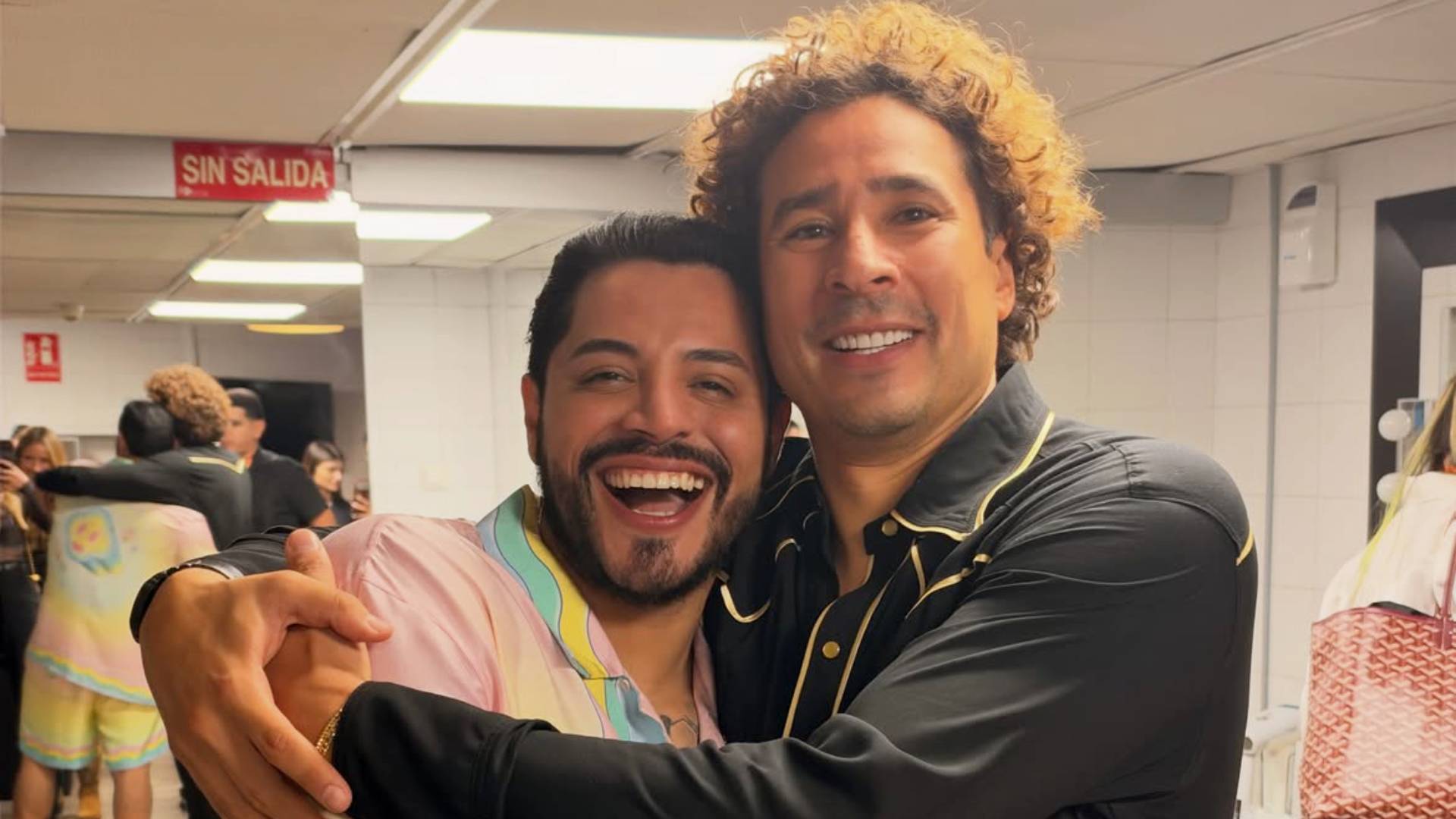 Memo Ochoa reaparece en Madrid con el Grupo Firme imagen destacada