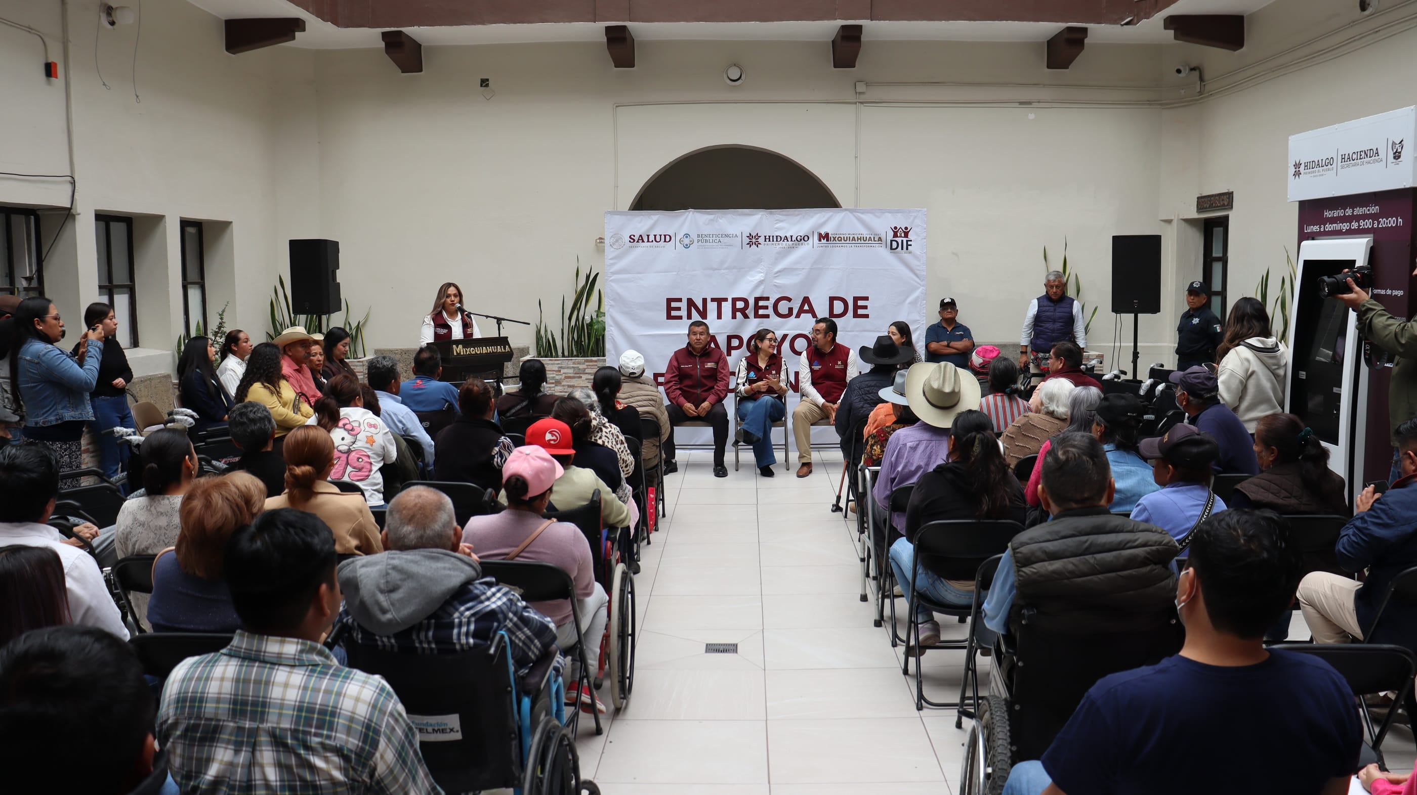Entregan sillas de ruedas, andaderas y bastones a habitantes de Mixquiahuala imagen destacada
