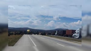 Megabloqueo de transportistas paraliza tramo del Arco Norte rumbo a Puebla imagen destacada