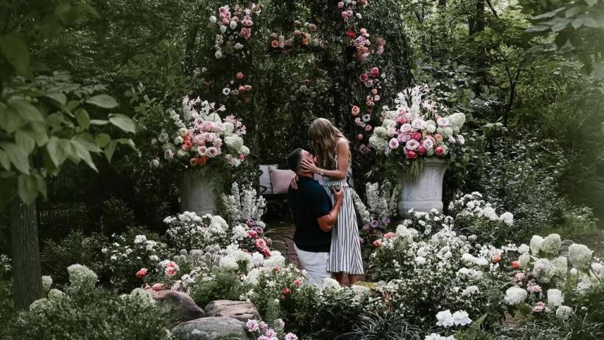Anillo, romance y sorpresa: Taylor Swift y Travis Kelce confirman su compromiso imagen destacada