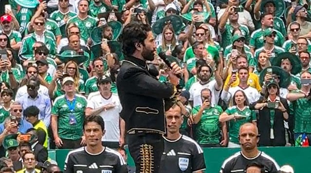 Alejandro Fernández emociona al mundo al interpretar el Himno Nacional en la inauguración del Mundial 2026 imagen destacada