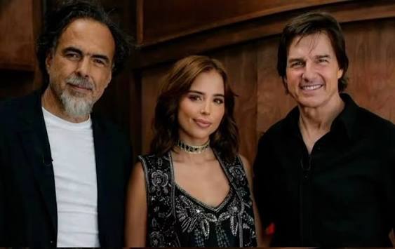 Majo sale de protocolo y sorprende a Tom Cruise